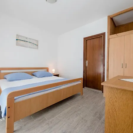 Korina 2866 Apartamento