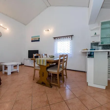 Apartman Apartments Korina 2866